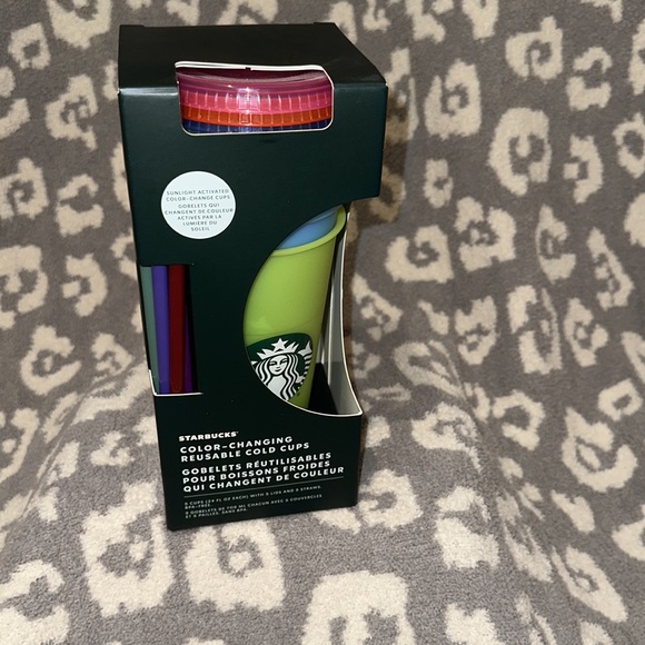 Starbucks Color-Changing Reusable Cold 🥶 Cups 5 cups (24oz with lids & straws) - Picture 6 of 11